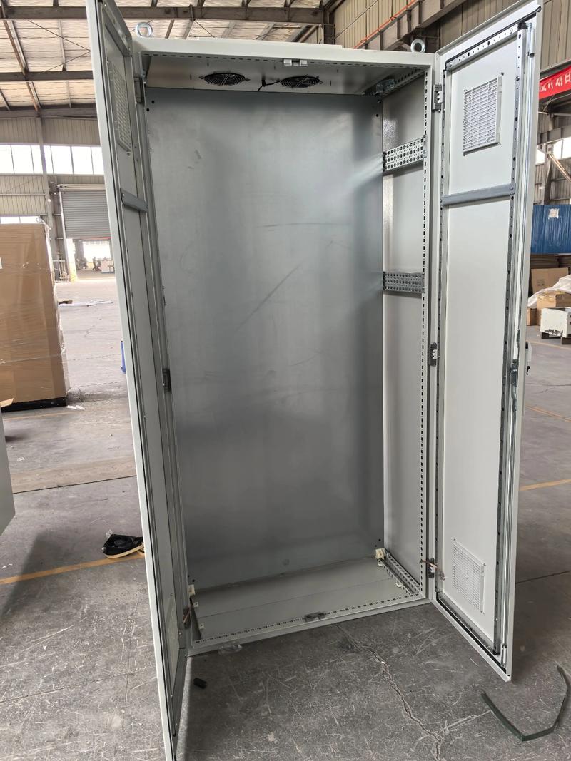 專業仿威圖機柜與操作臺，滿足您的工業機柜需求